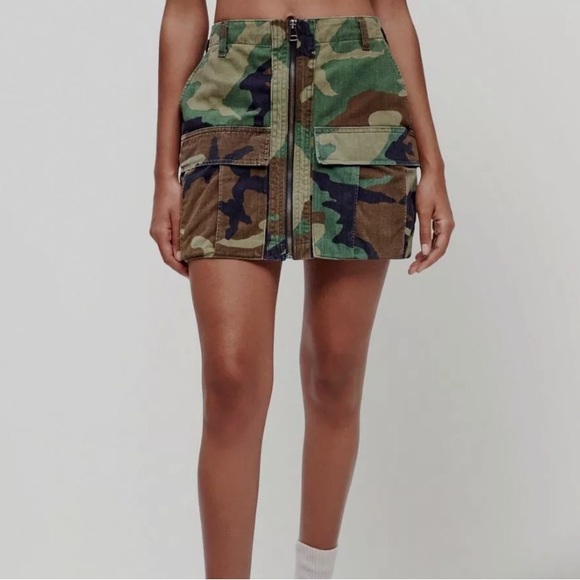 RE/DONE Upcycled Cargo Micro Skirt size XS - Picture 4 of 7
